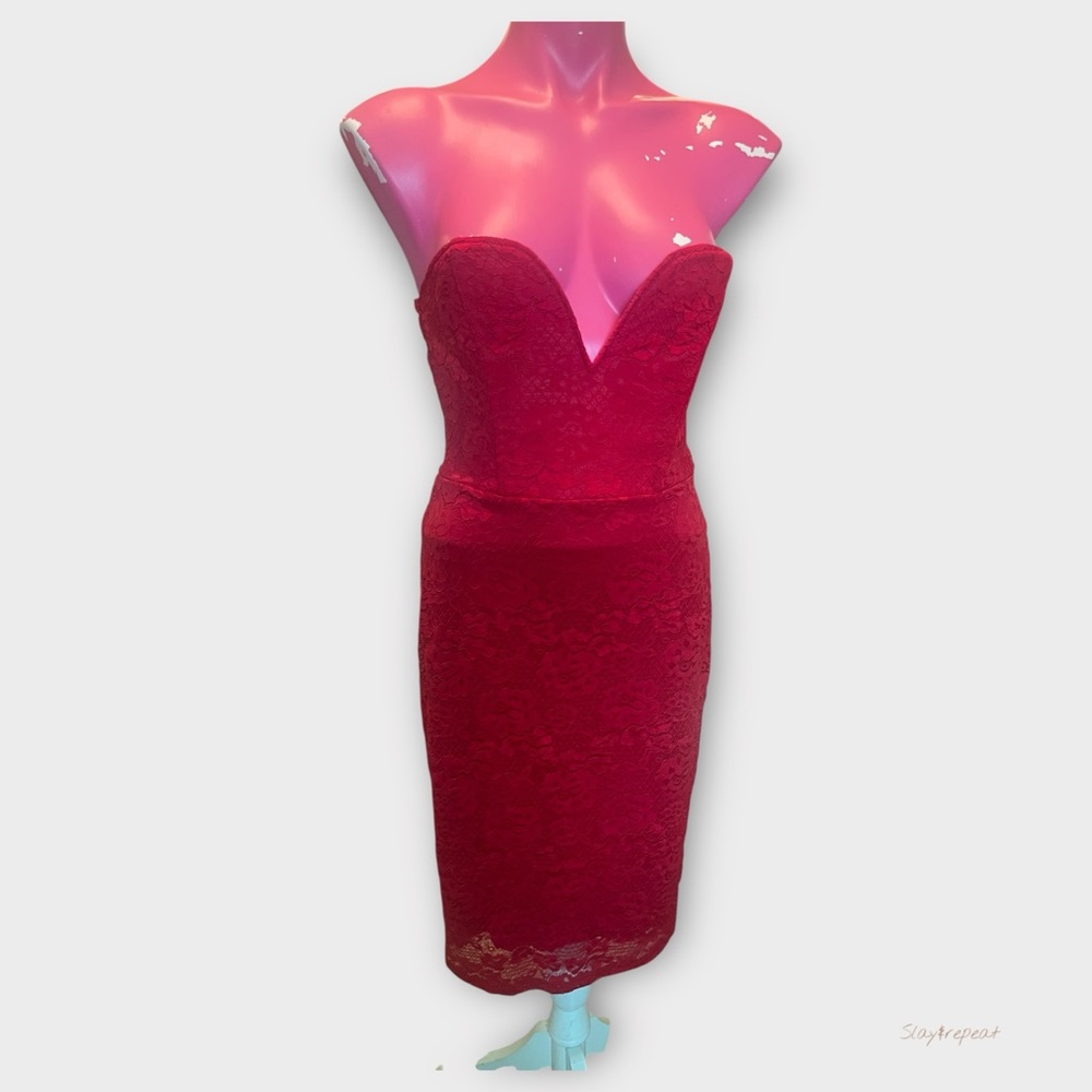 Leyva’s Strapless Red Lace Midi Dress Women’s Size Large Sweetheart Neckline